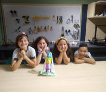 Desenvolvimento de projeto de construção de torres.